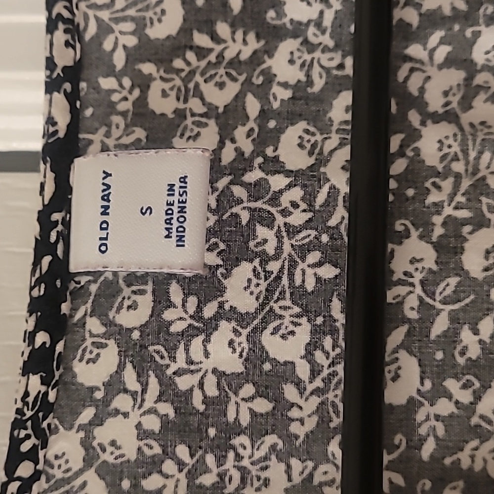 Floral Blouse - Picture 3 of 5
